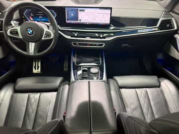 BMW X7 - 10