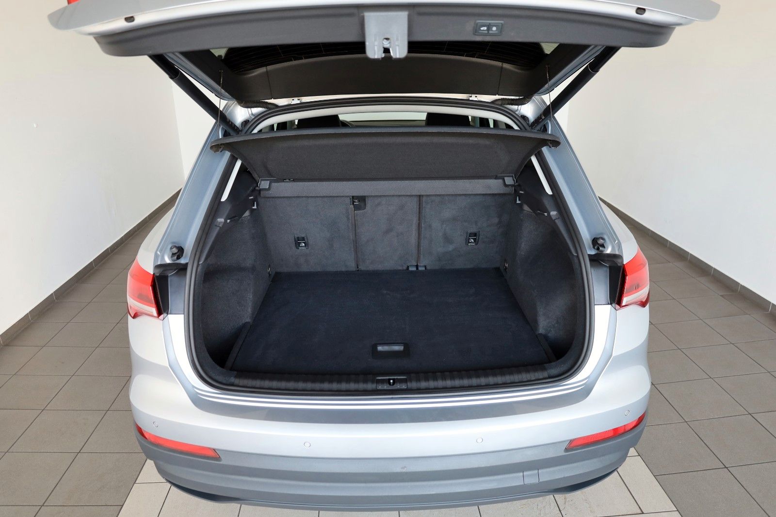 Fahrzeugabbildung Audi Q3 35 TDI Advanced,Leder,Navi,LED,Keyless,AHK el