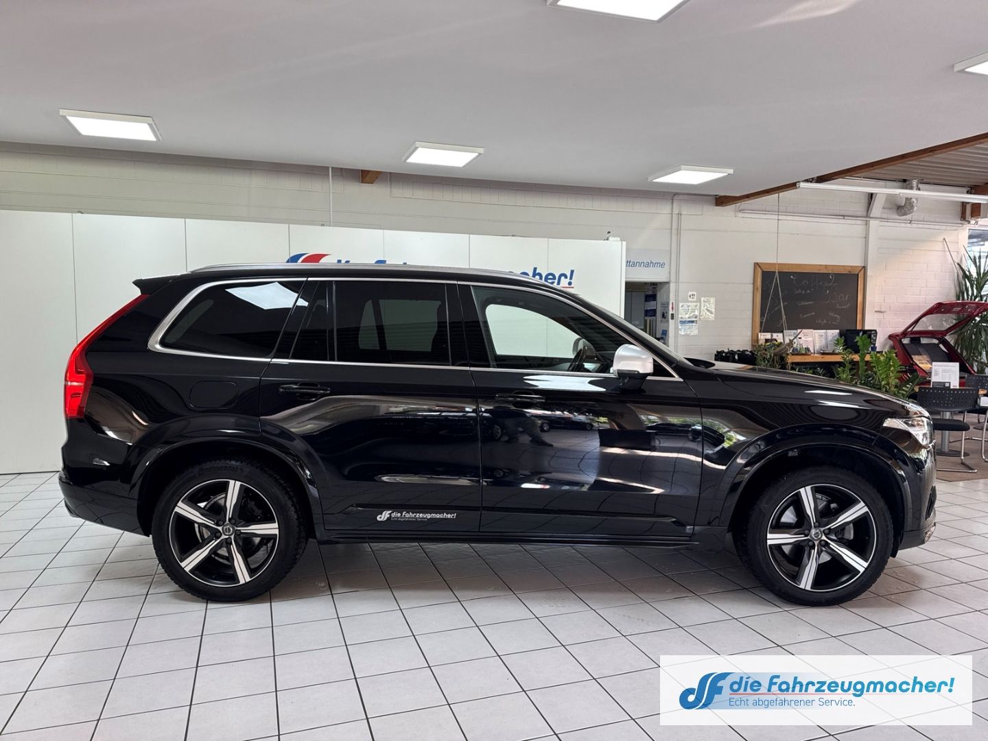Fahrzeugabbildung Volvo XC90 R Design AWD T6 E6 HUD StandHZG Navi Leder