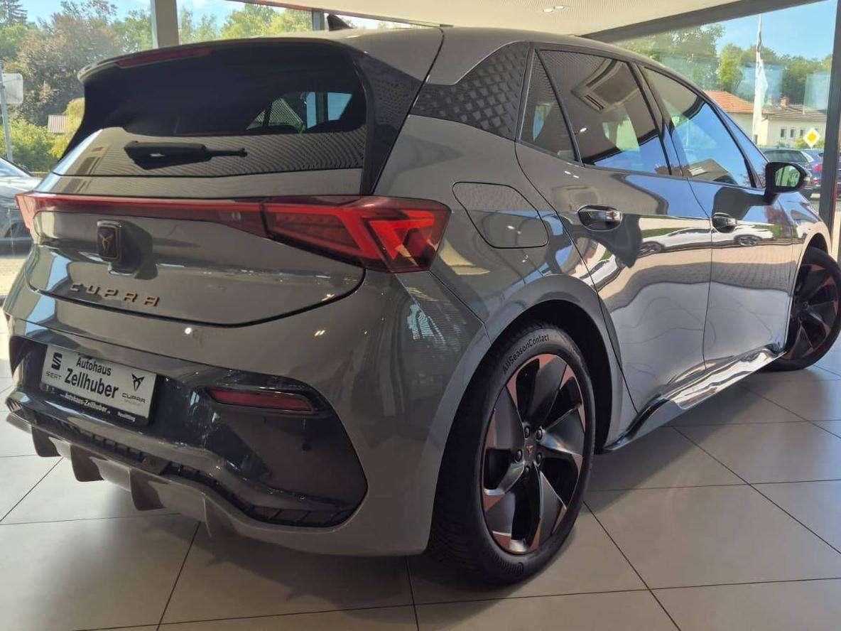 Cupra Born 150kW/58kWh *Glasdach*ACC*Wärmepumpe* imagem 3
