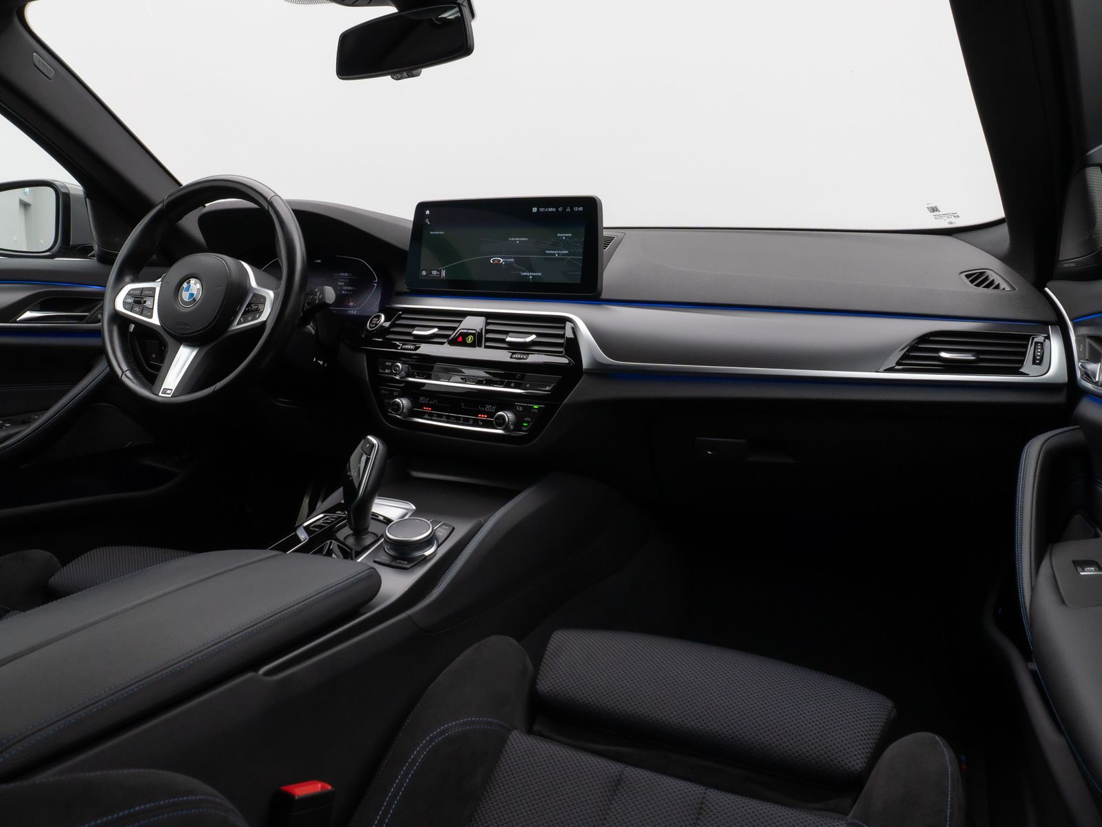 Fahrzeugabbildung BMW 520d M Sport DAB H/K PDC Stop&Go Fernlichtassist