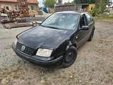 Volkswagen Bora 1.6 Comfortline Comfortline - Volkswagen Bora Comfortline mit Benzin-Antrieb