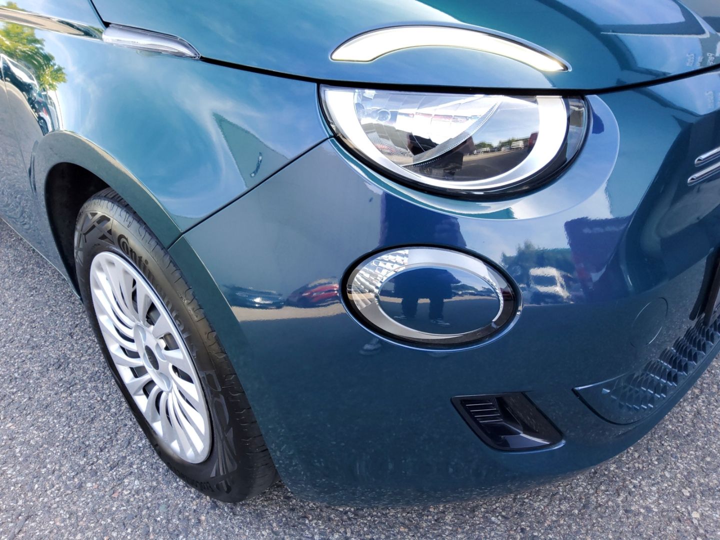 Fahrzeugabbildung Fiat 500e 42kWh LED Navi Carplay Tempomat Keyless