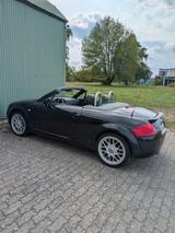 Audi TT Roadster 1.8T - innen TOP!  neuer Zahnriemen! - Audi TT in Karlsruhe