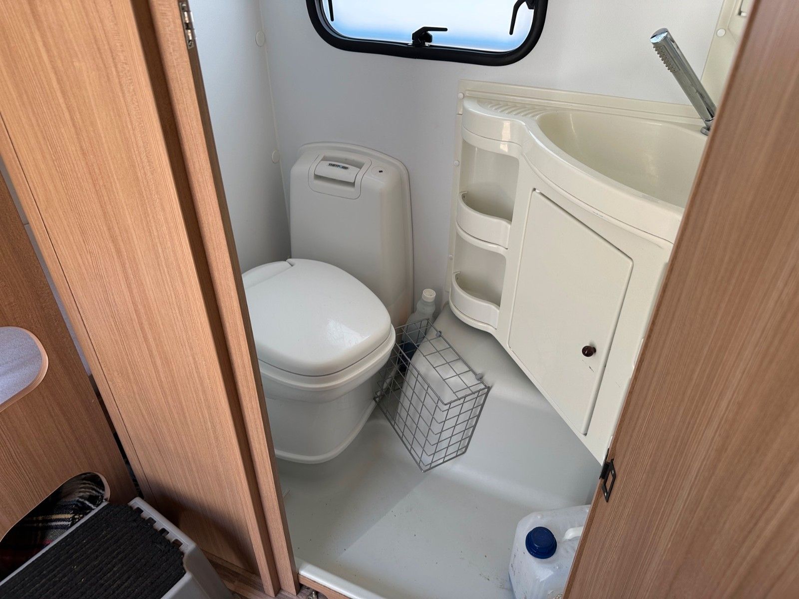 Adria Aviva Light 350L – Bild 13