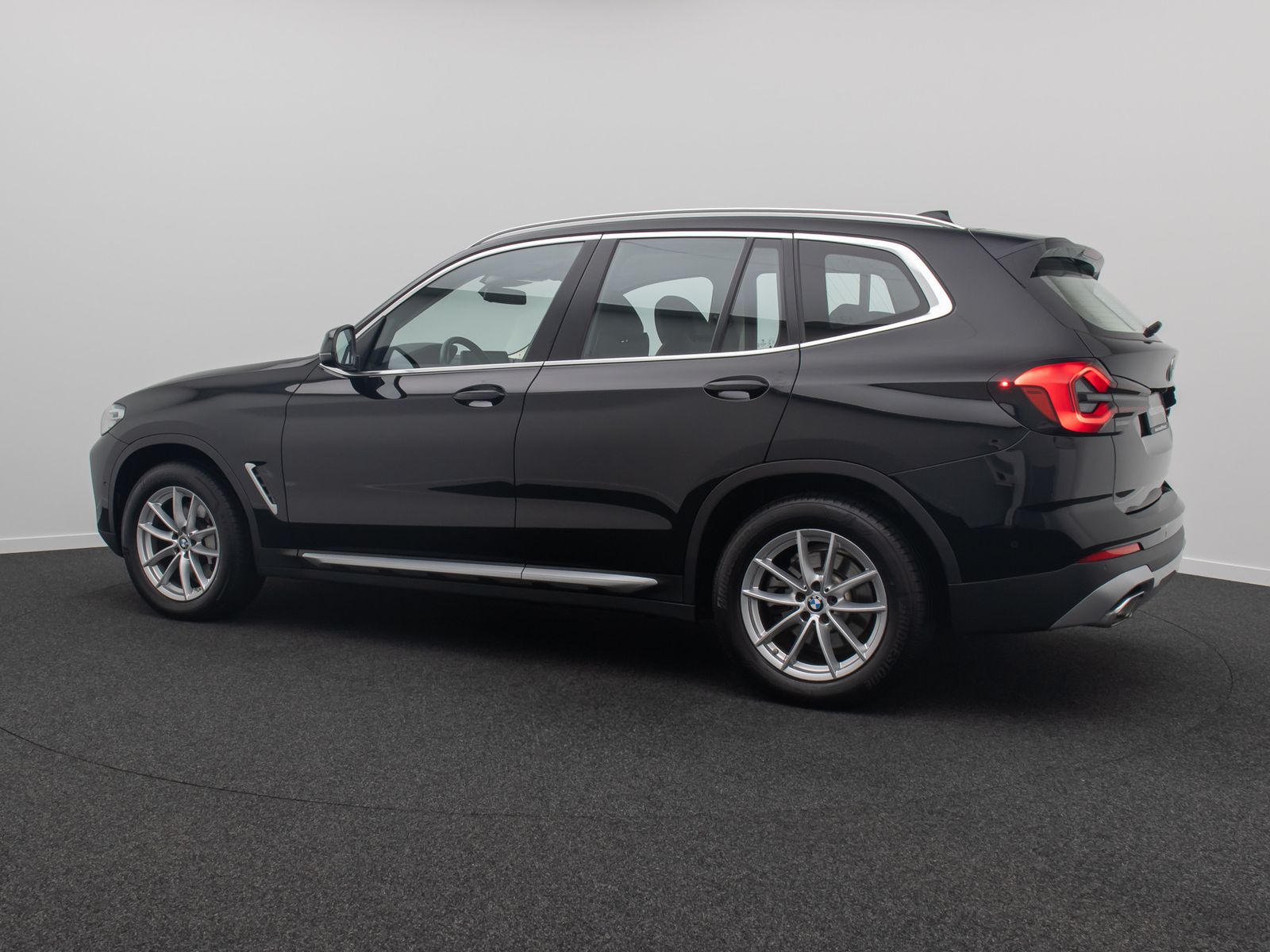 Fahrzeugabbildung BMW X3 xD30d Leder Memory DAB Kamera Sportsitz18Zoll