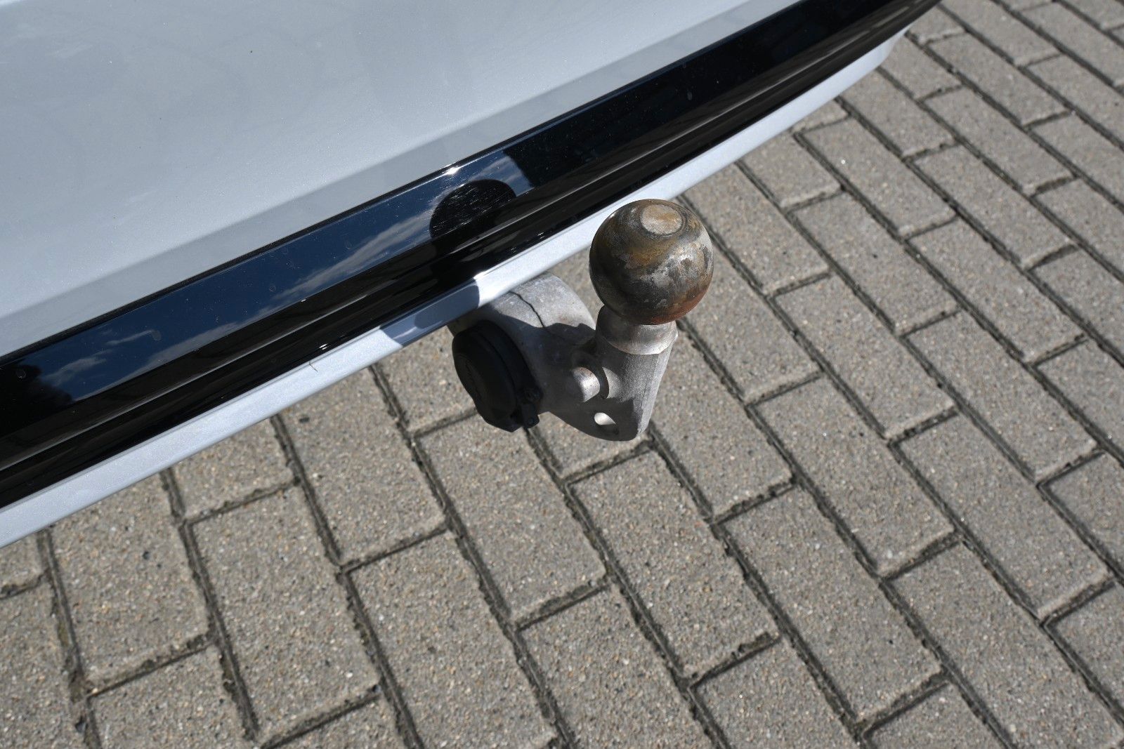 Fahrzeugabbildung Volvo V60 T6 Plus Dark AWD*AHK*Elekt.Sitze*75KM RW*