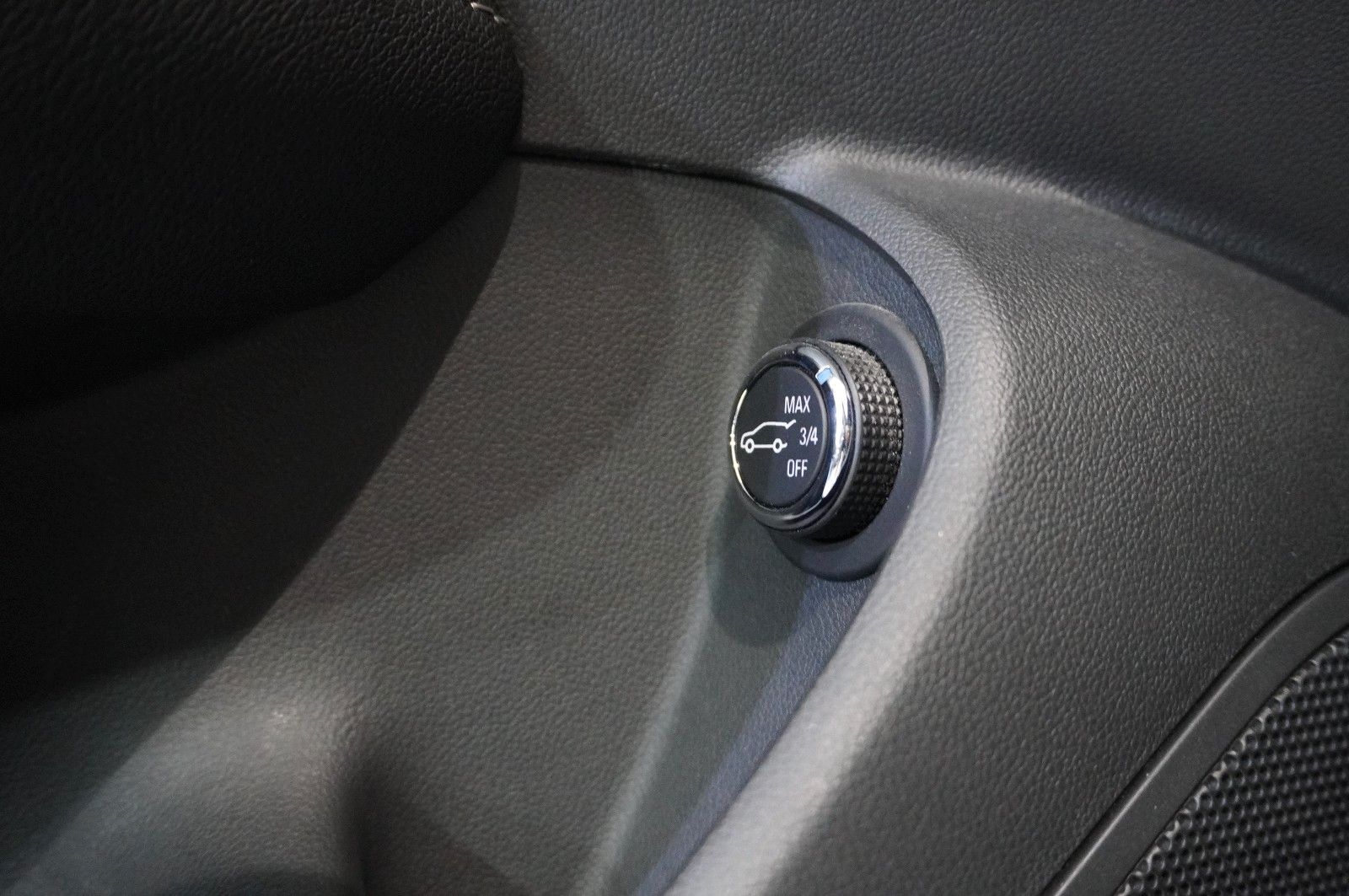 Fahrzeugabbildung Opel Insignia B ST 2.0D BUSI. 4X4 NAVI/LED/KAMERA/DAB
