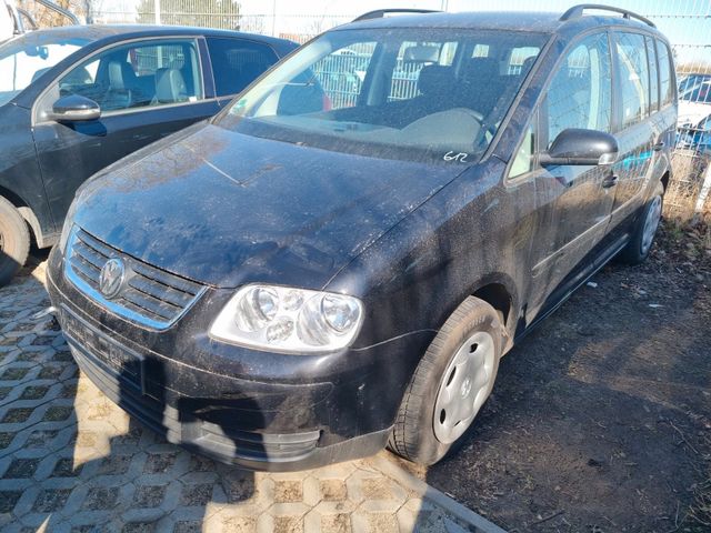 Volkswagen Touran 2.0 TDI Trendline AAC Navi PDC