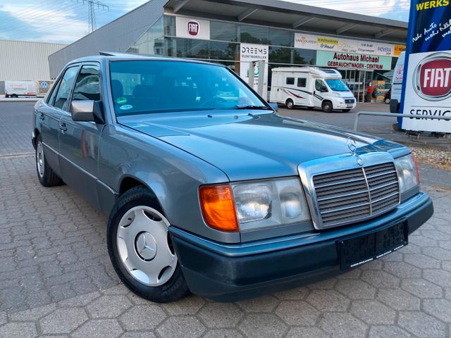 Mercedes-Benz 230 ROSTFREI H-KENNZEICHEN TÜV NEU 1.HAND AUTOM.