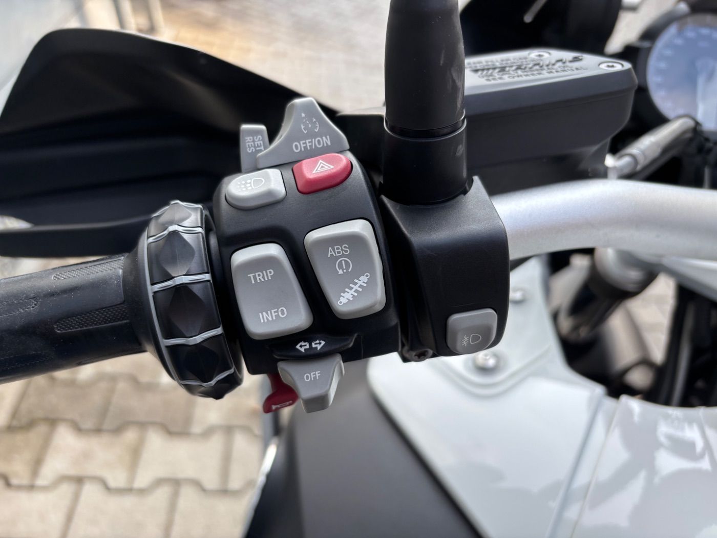 Fahrzeugabbildung BMW R 1200 GS Adventure 3 Pakete Koffer Tieferlegung