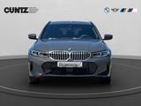 BMW 330i xDrive Touring ab 1,99% eff. / M Paket Pano - BMW: 1.9