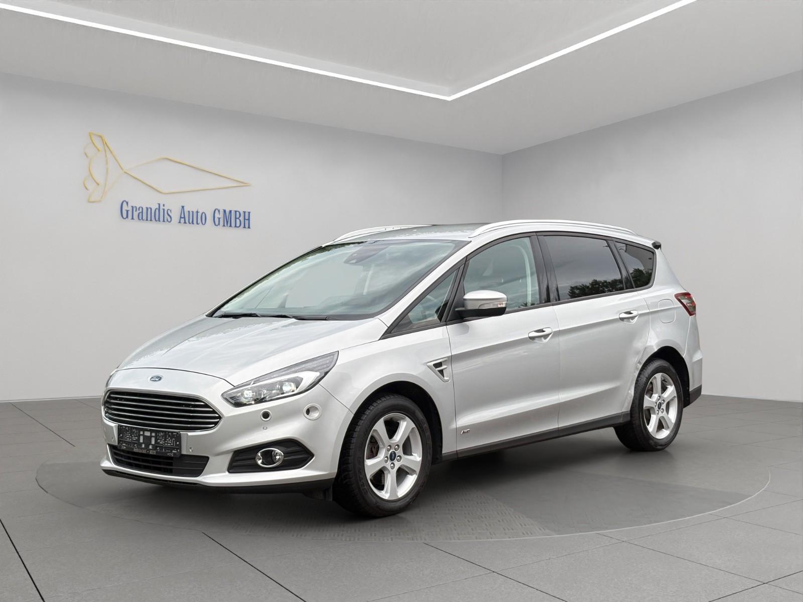 Ford S-Max AWD*AUTOMATIK*KAMERA*CARPLAY*TEMPOMAT*5