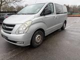 Hyundai H-1 - graue Hyundai H-1