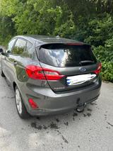 Ford Fiesta 1,1  Tüv bis 06.2028 Motor Getriebe super - Ford Fiesta: Motor