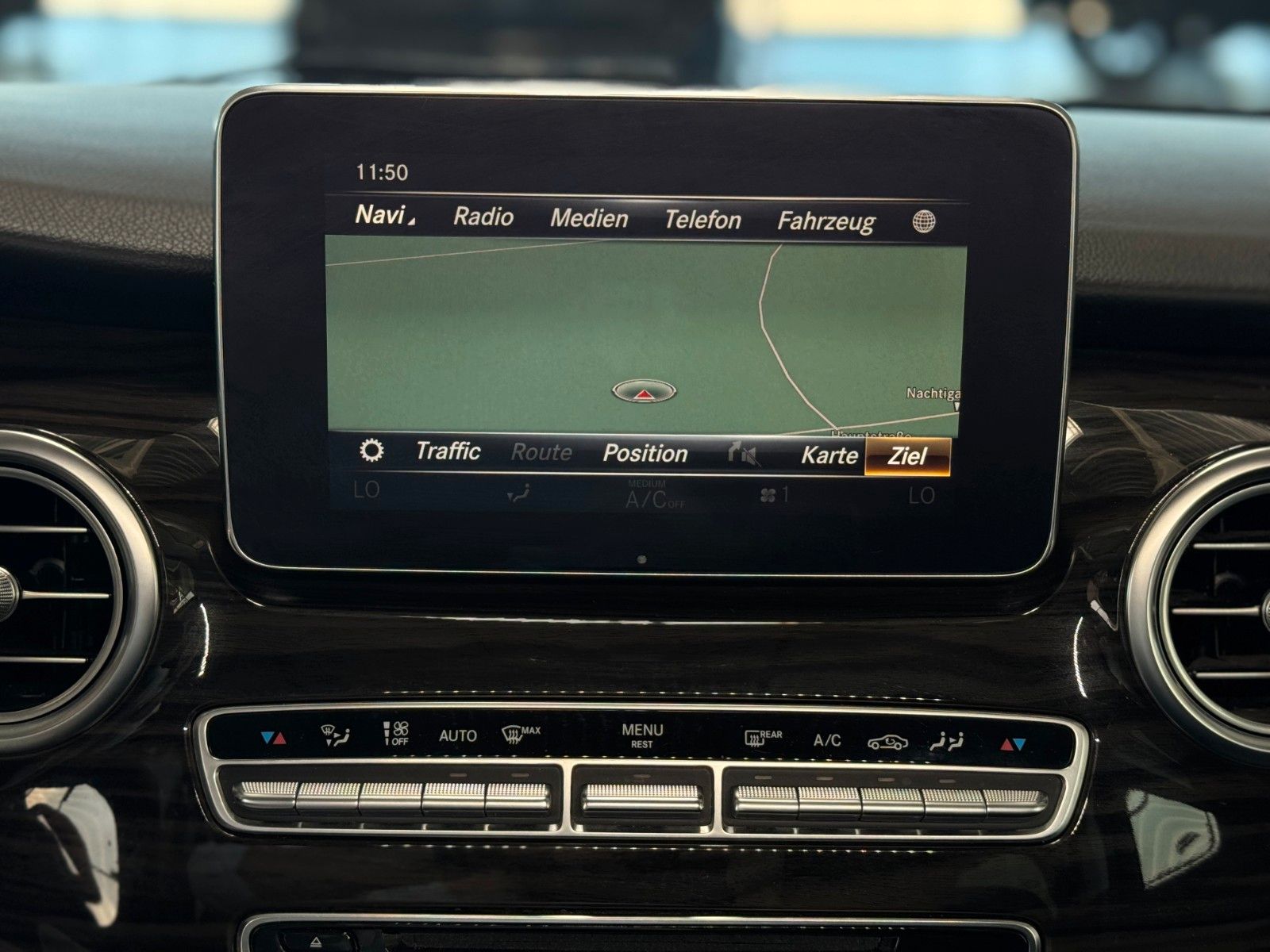Fahrzeugabbildung Mercedes-Benz V-Klasse Vito Marco Polo 250 d HORIZON EDITION