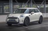 MINI One Aut. Classic Trim 5-trg.*KeylessGo*U-FREI*1. - MINI ONE in Mainz