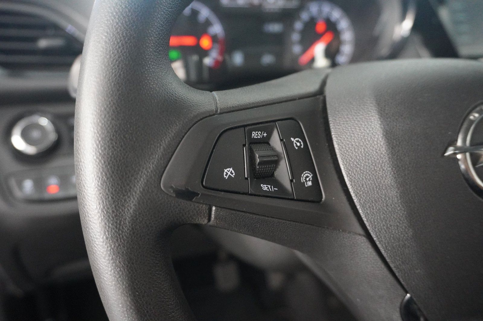 Fahrzeugabbildung Opel Karl 1.0 EDITION NAVI/USB/KLIMA/TEMP./DAB+