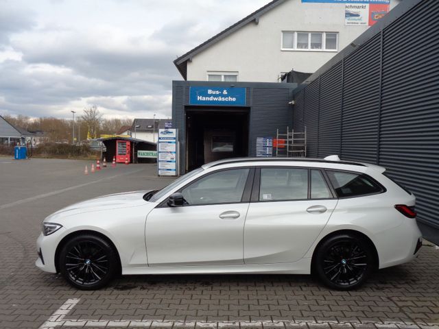 BMW 320d Touring Sport Line Aut, Navi, ACC, LM 19'