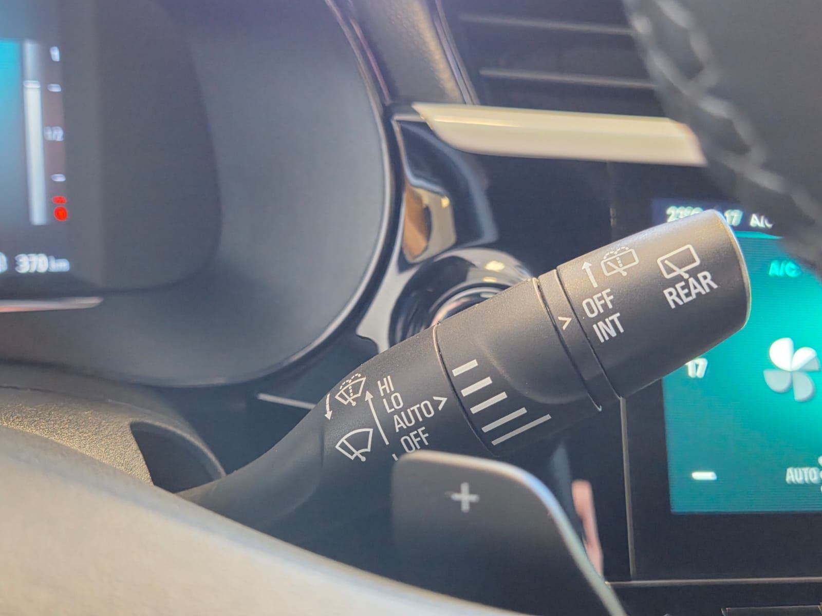 Fahrzeugabbildung Opel Corsa F GS / KAMERA/NAVI/CARPLAY/6TKM