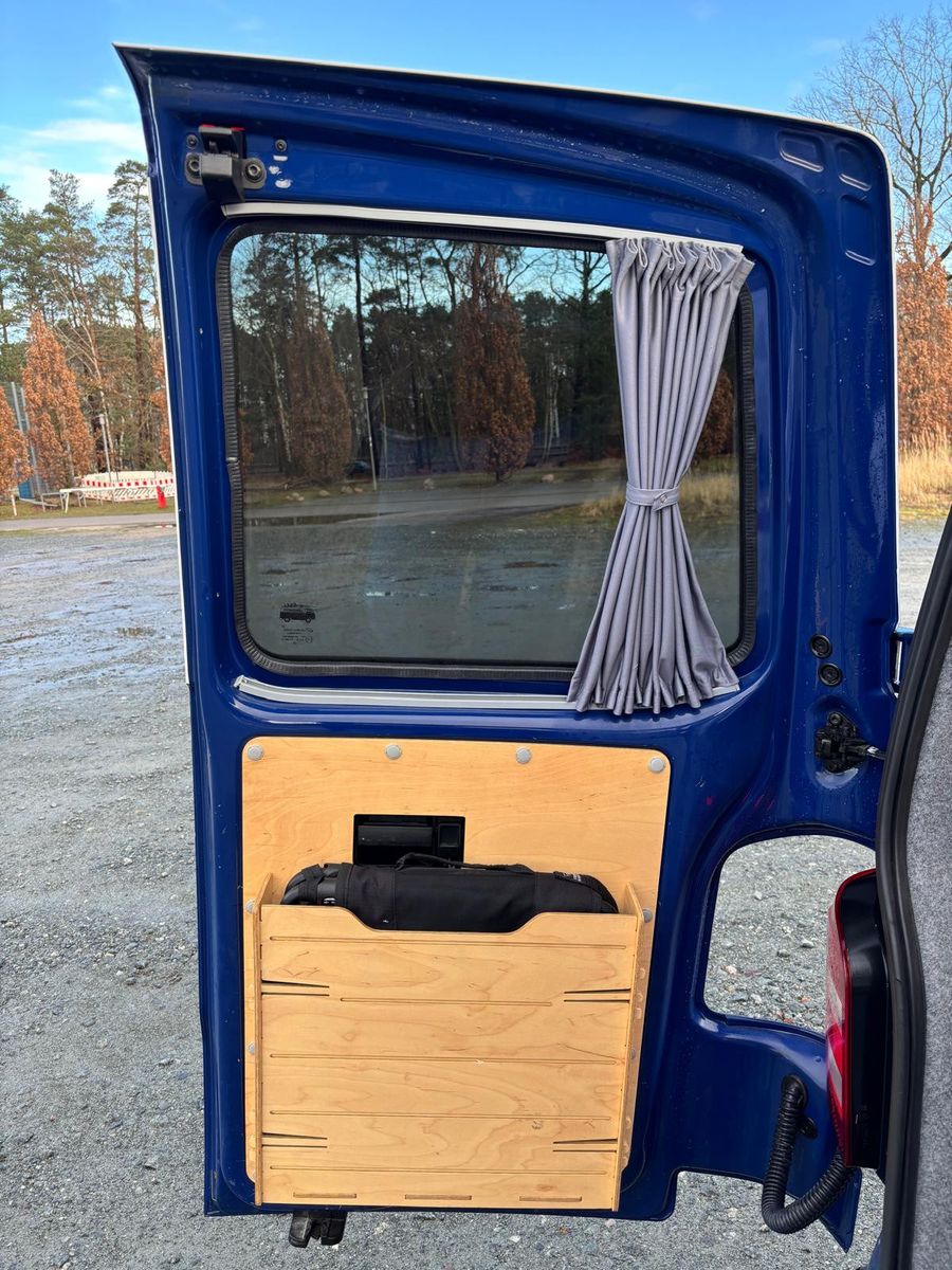 Fahrzeugabbildung Volkswagen T6 California Hoppe Camper / Küchenzeile