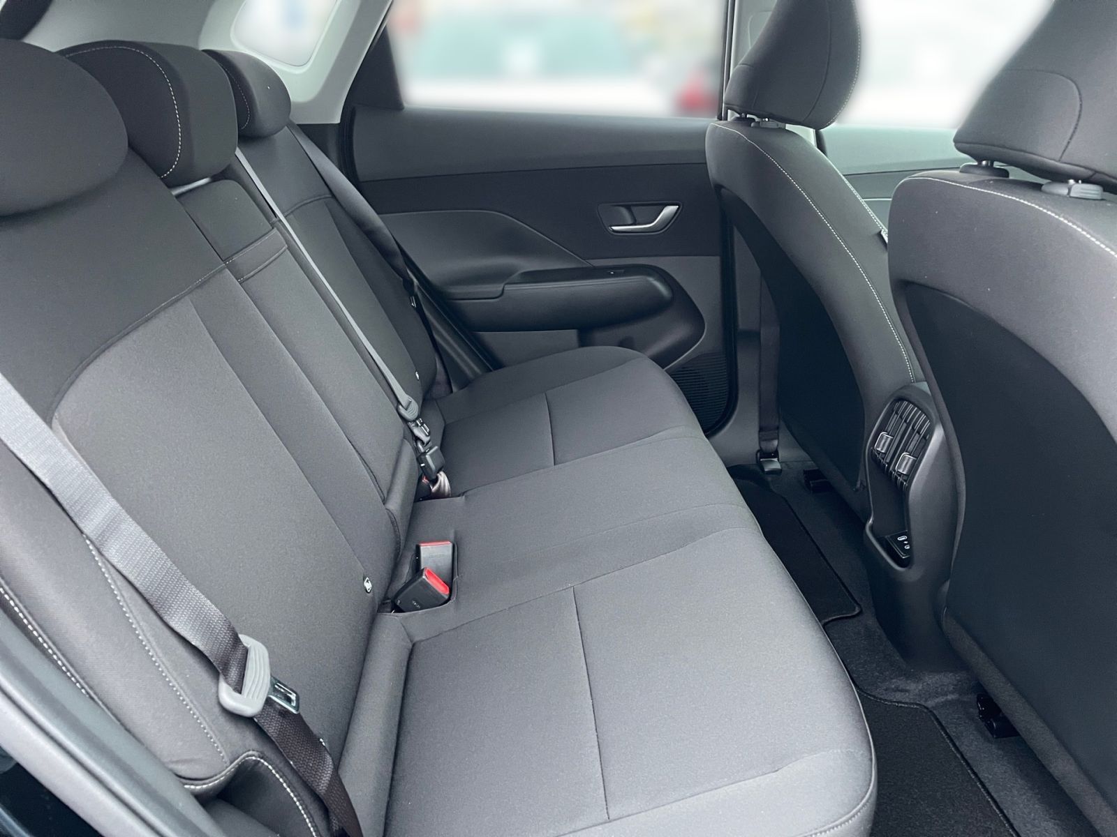 Fahrzeugabbildung Hyundai KONA Trend Elektro 65 kWh Assi Paket el.HK