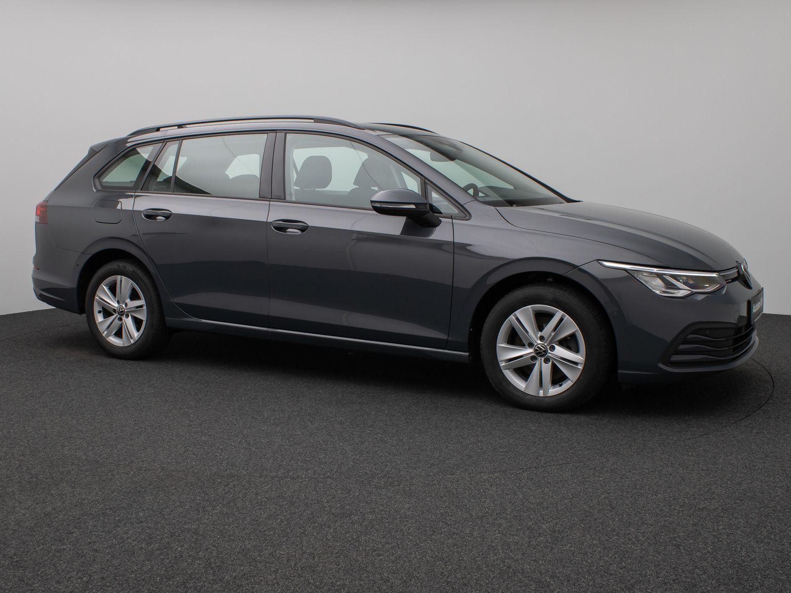 Fahrzeugabbildung Volkswagen Golf VIII Life 2.0 TDI SCR DSG HUD Kamera Lnkrhz