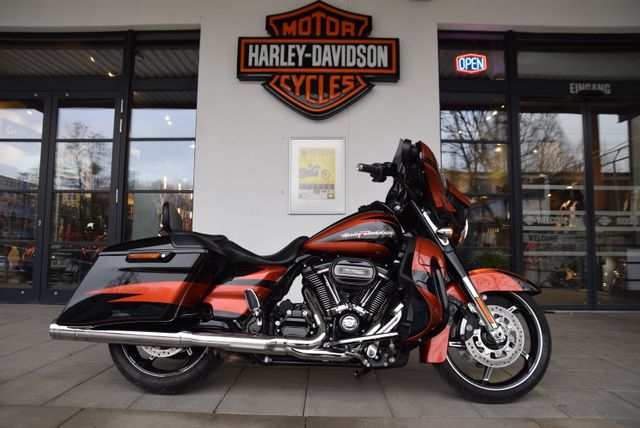 Harley-Davidson FLHXSE CVO Street Glide mit Kesstech