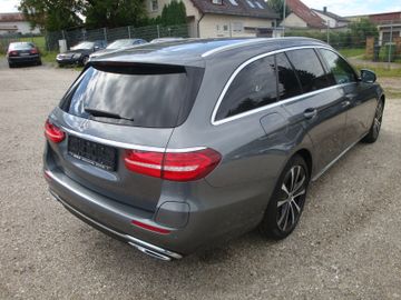 Mercedes E 300 - 5