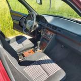 Mercedes-Benz 220 E - Mercedes-Benz 220 aus 1993