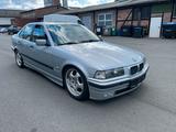BMW E36 328i Limousine - BMW 328: E36 328i
