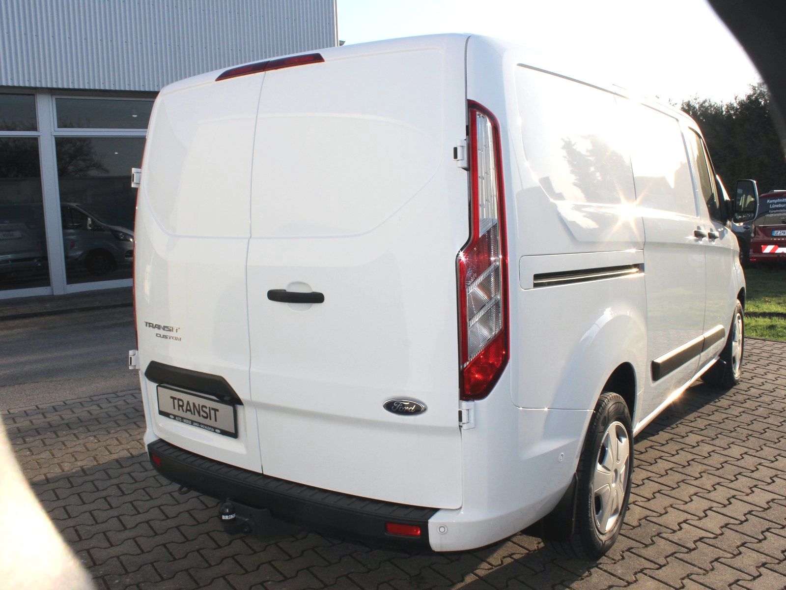 Fahrzeugabbildung Ford Transit Custom 340 L1 Trend Service-Line