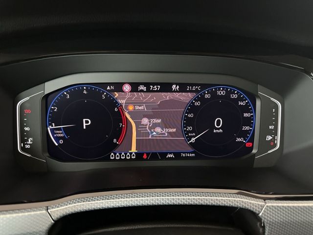 Touran 1.5 TSI DSG 7-SITZER+PANO+AHK+NAVI+LED+SH
