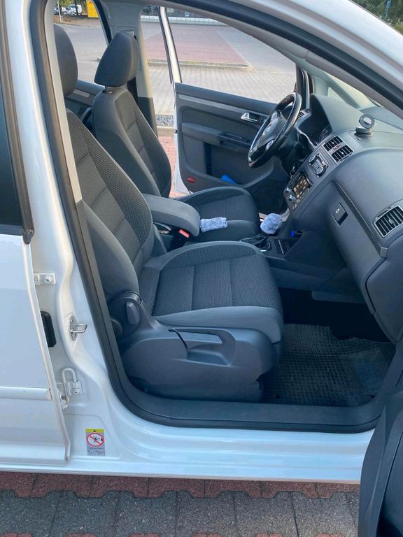 Image of Volkswagen Touran
