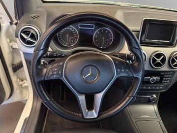 Mercedes B 220 - 10