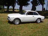 Alfa Romeo Alfa ROMEO GT 1300 JÜNIOR - Alfa Romeo Junior mit Benzin-Antrieb: Coupé