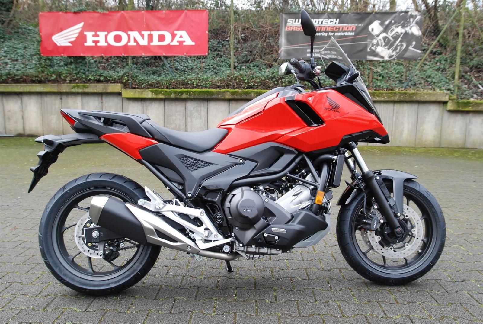 Honda NC750X DCT 6 Jahre Garantie.