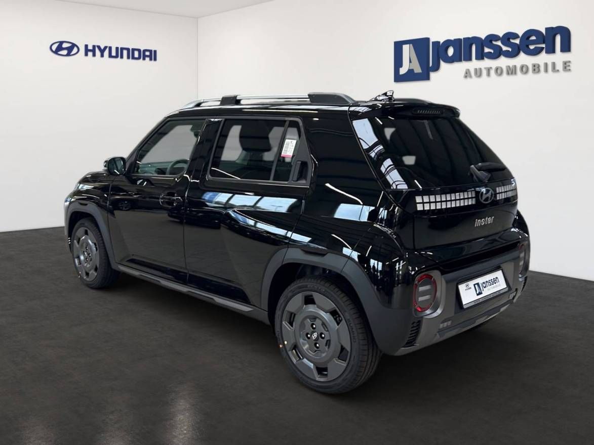 Fahrzeugabbildung Hyundai INSTER Cross Elektro-Komfort-Paket, V2L-Paket, A