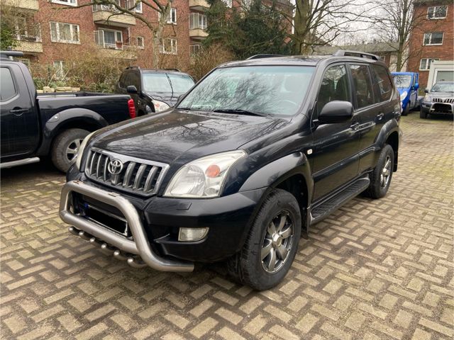 Toyota Land Cruiser 3.0 D 4x4 Klima Leder Kamera 7s  GS