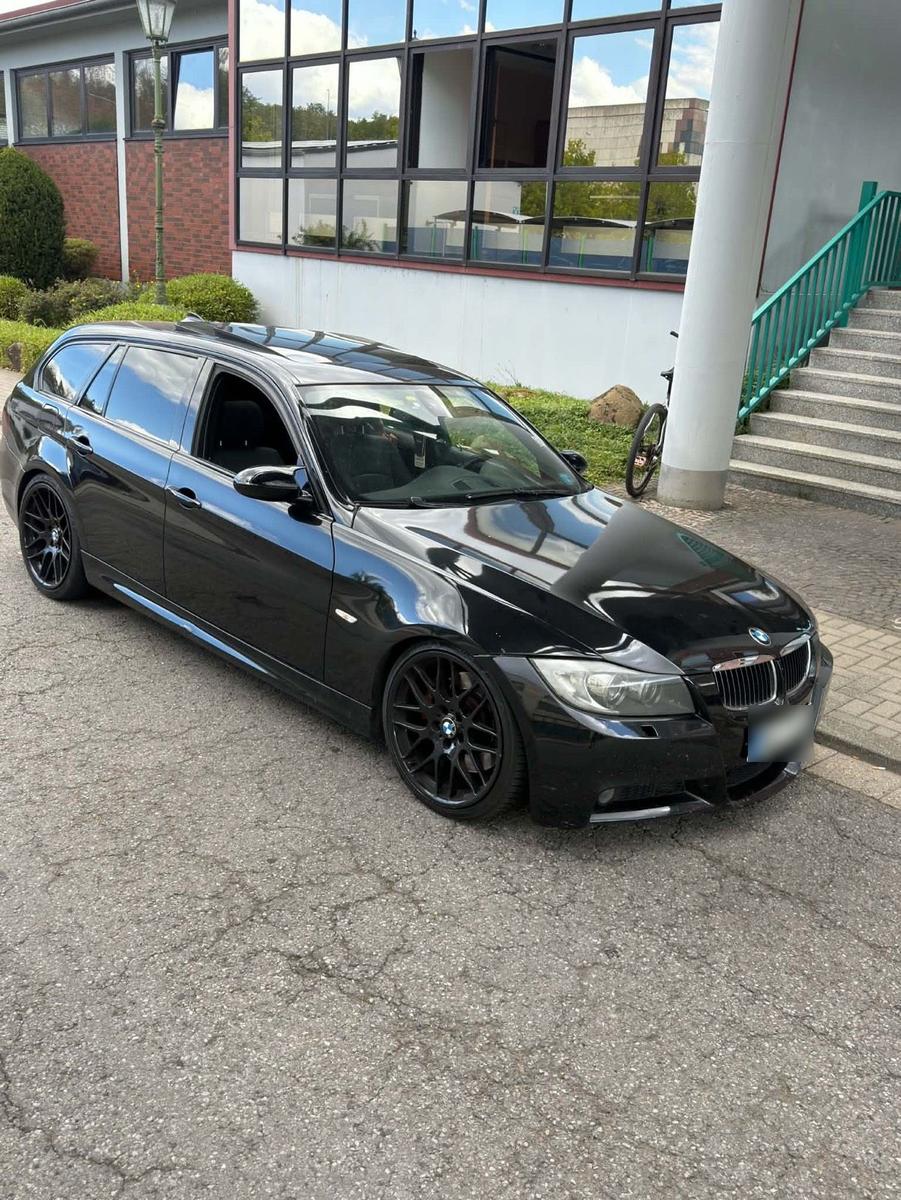 BMW 335