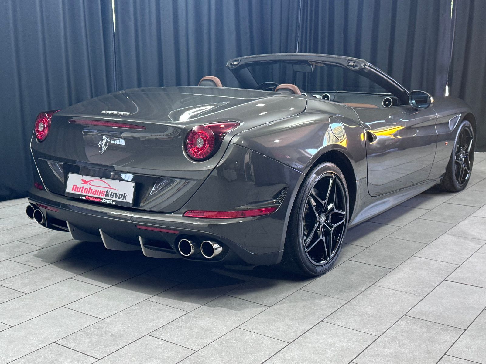 Fahrzeugabbildung Ferrari California T*SITZBELÜFTUNG*NAVI*DEUTSCHES FZG*