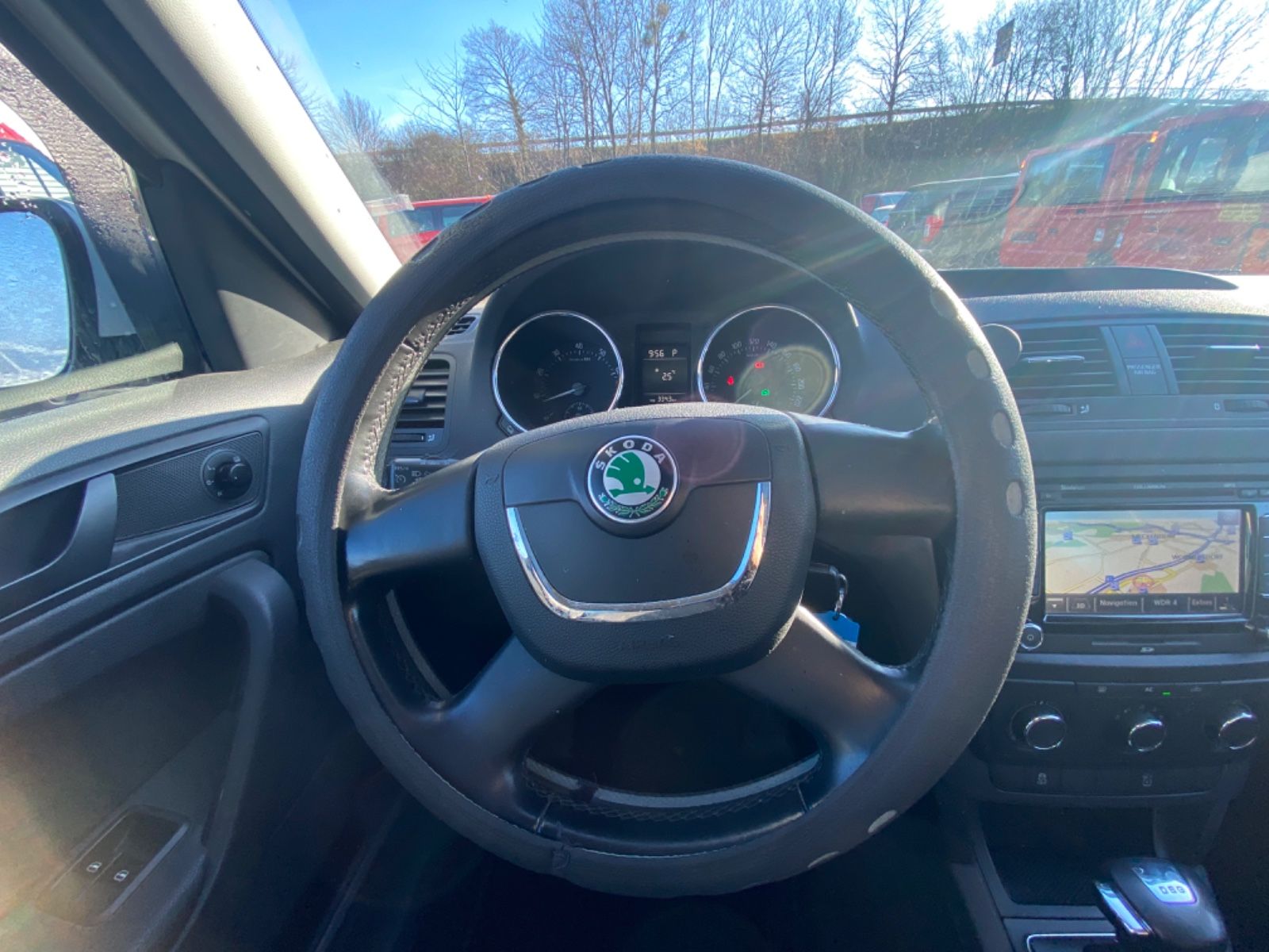 Fahrzeugabbildung SKODA Yeti 1,2TSi *DSG* Export / Händler