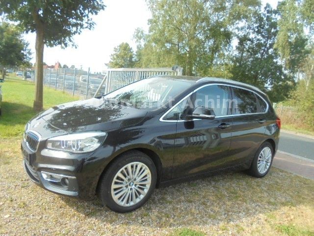 BMW 220 d Luxury Active Tourer Aut. NAVI+KAMERA+LED