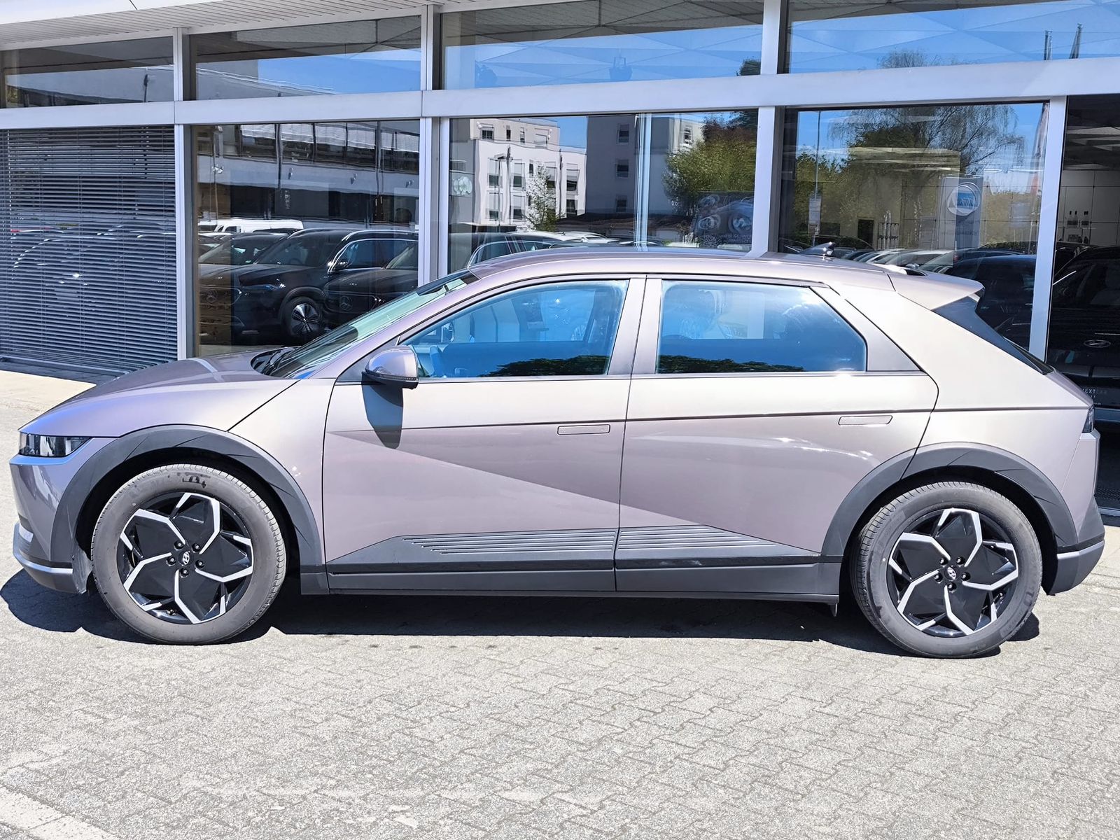 Fahrzeugabbildung Hyundai Ioniq 5 Elektro NAVI+LED+SHZ+KAMERA+ACC+AHK+19"