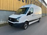 Volkswagen Crafter Kasten 35 mittel L2H2 Hochdach - Volkswagen Crafter aus 2016 mit Diesel-Antrieb: Kleinbus