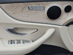 Fahrzeugabbildung E 300 Cabrio AMG-Line
