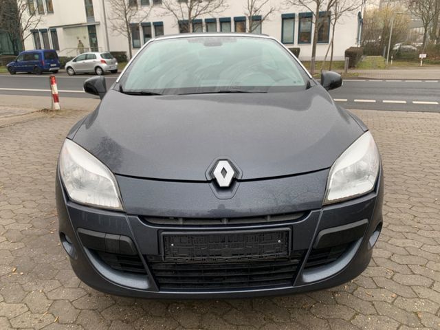 Renault Megane III Coupe / Cabrio Luxe