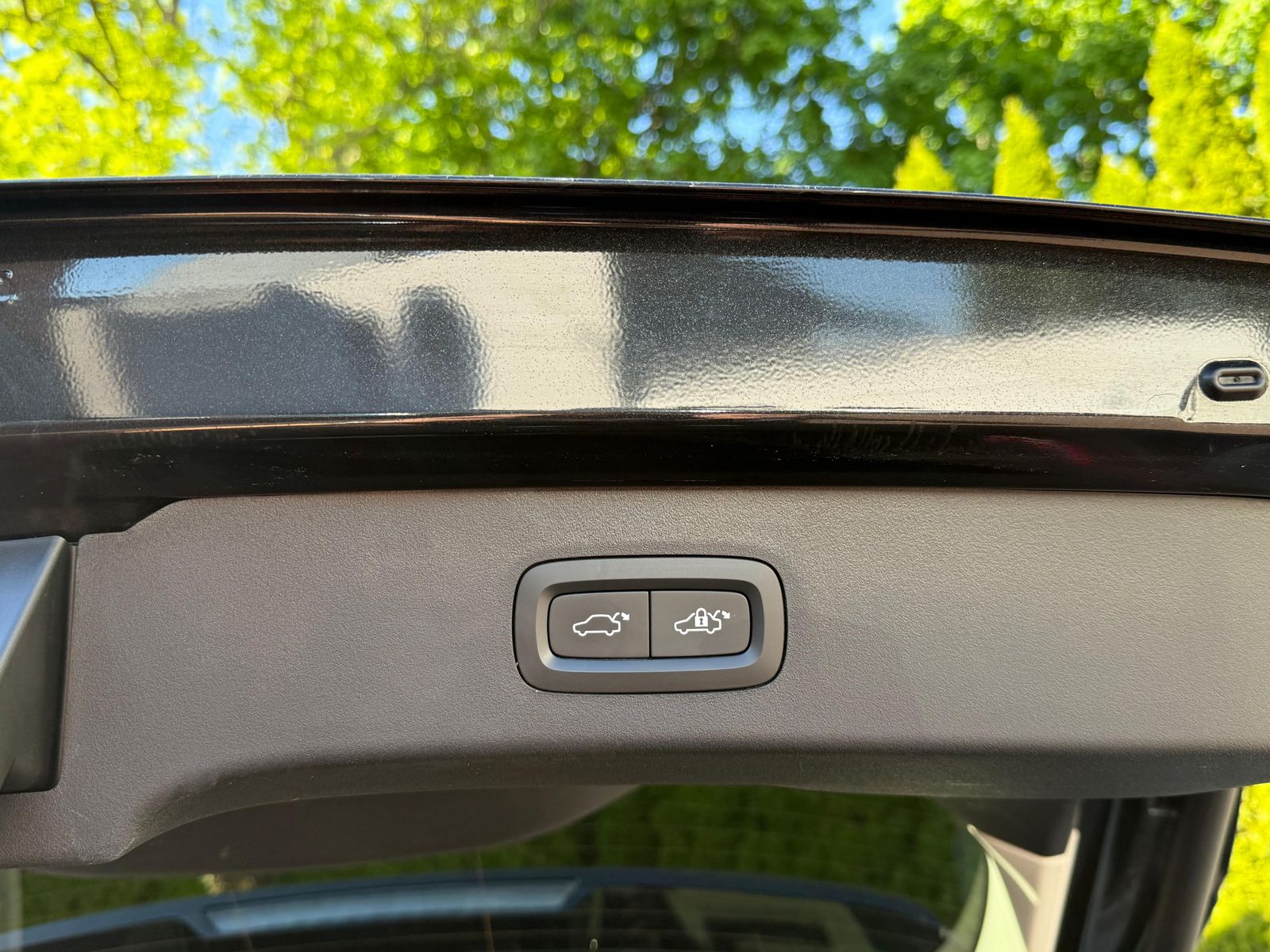 Fahrzeugabbildung Lynk&Co 01 1.5 T Aut PHEV PANO+LED+NAVI+ACC+MEMO+SHZ+360