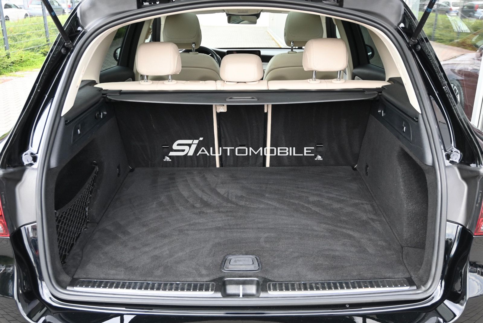 Fahrzeugabbildung Mercedes-Benz GLC 300 d 4MATIC °ACC°PANORAMA°STANDHEIZ°360°KAM