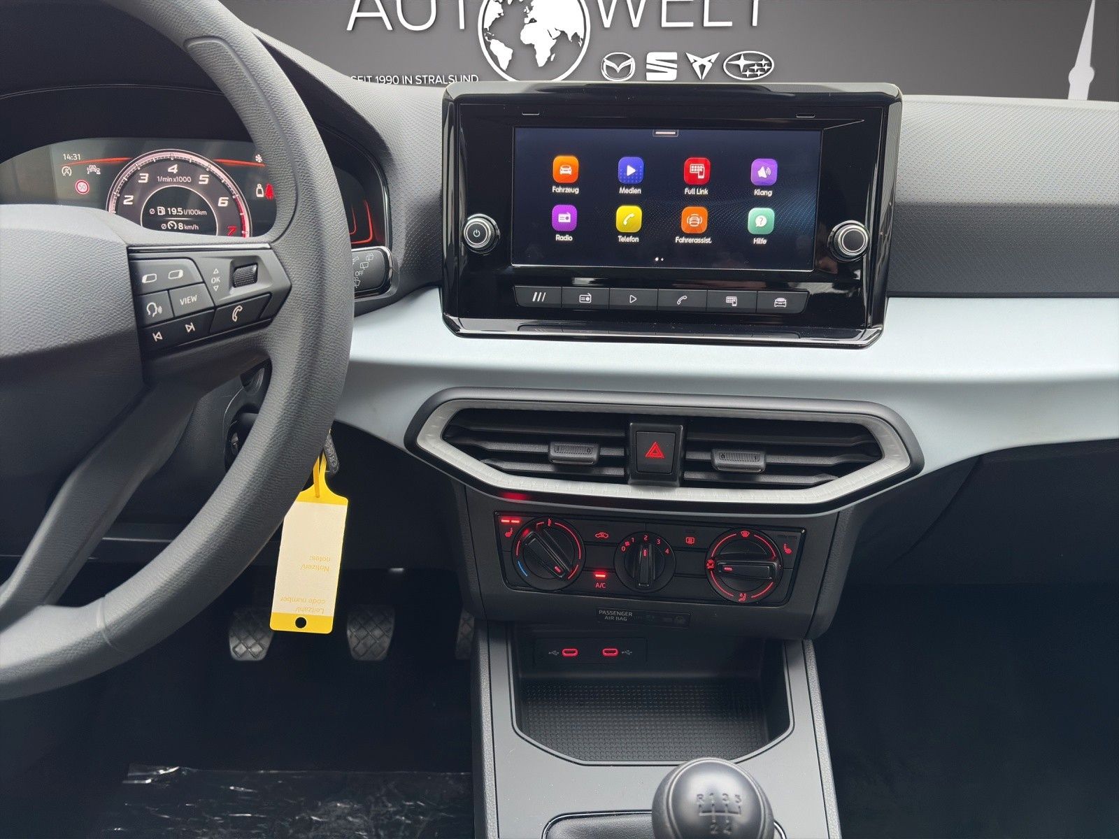 Fahrzeugabbildung SEAT Ibiza 1.0 TSI Style LED/SHZ/PDC/GJR/APPLE/ANDROI